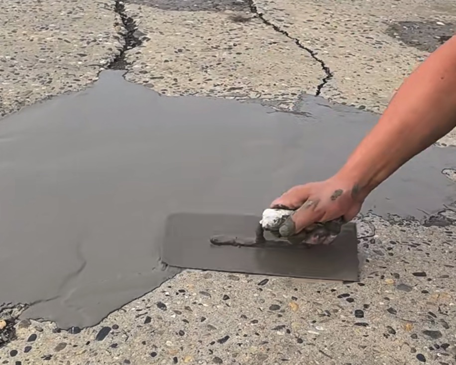 马鞍山CGM 高效薄层道路修补料（CGM 道路抢修料）
